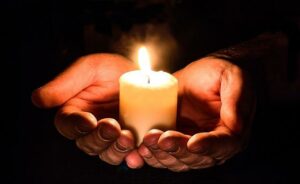 should not abide in darkness